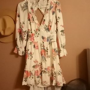 Long sleeve super cute dress